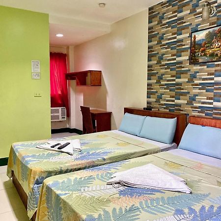 Aosmec Square Hotel Мактан Екстериор снимка
