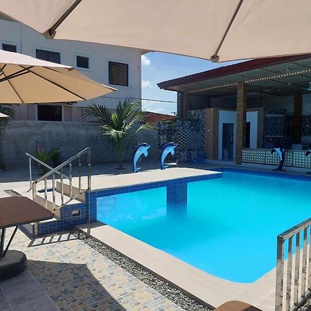 Aosmec Square Hotel Мактан Екстериор снимка