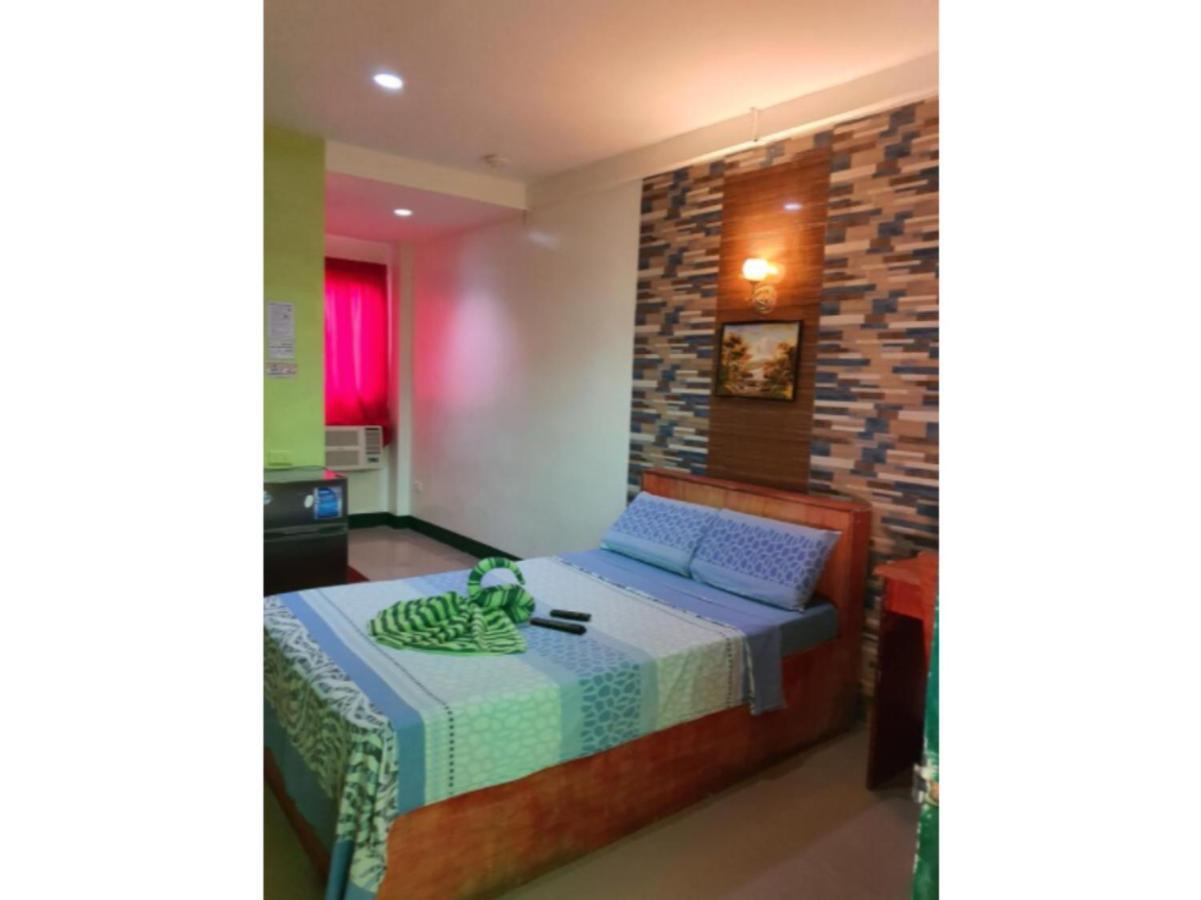 Aosmec Square Hotel Мактан Екстериор снимка