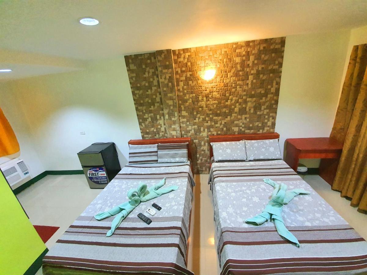 Aosmec Square Hotel Мактан Екстериор снимка