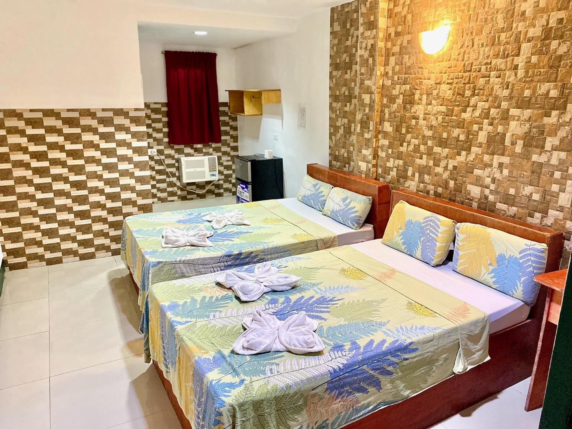 Aosmec Square Hotel Мактан Екстериор снимка